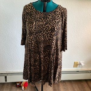 Torrid Betsy Johnson 2 leopard